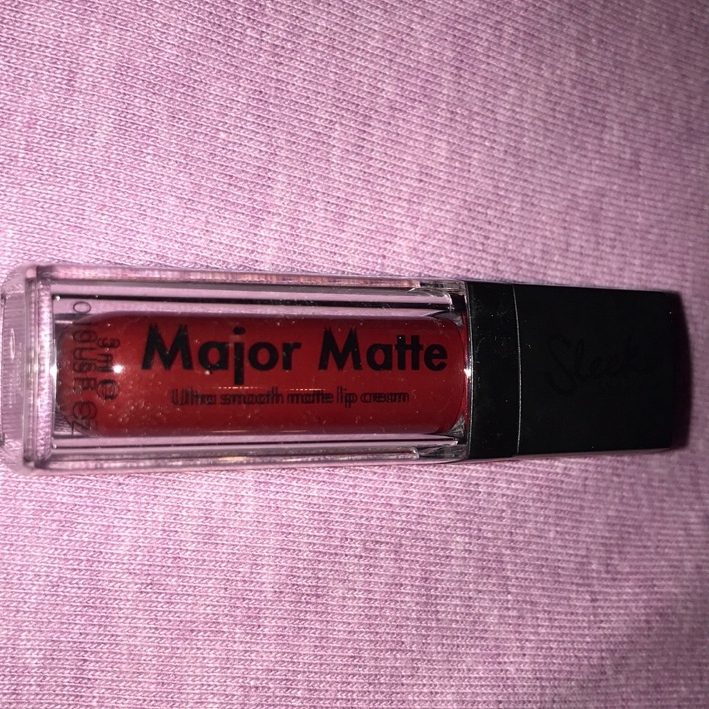 Red Mauve Liquid Lip